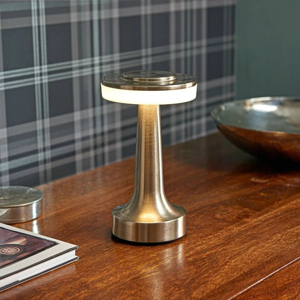 Retro Bar Nordic Table Lamp