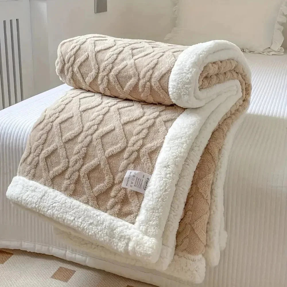 Reversible Sherpa Fleece Blanket – Soft & Warm Throw