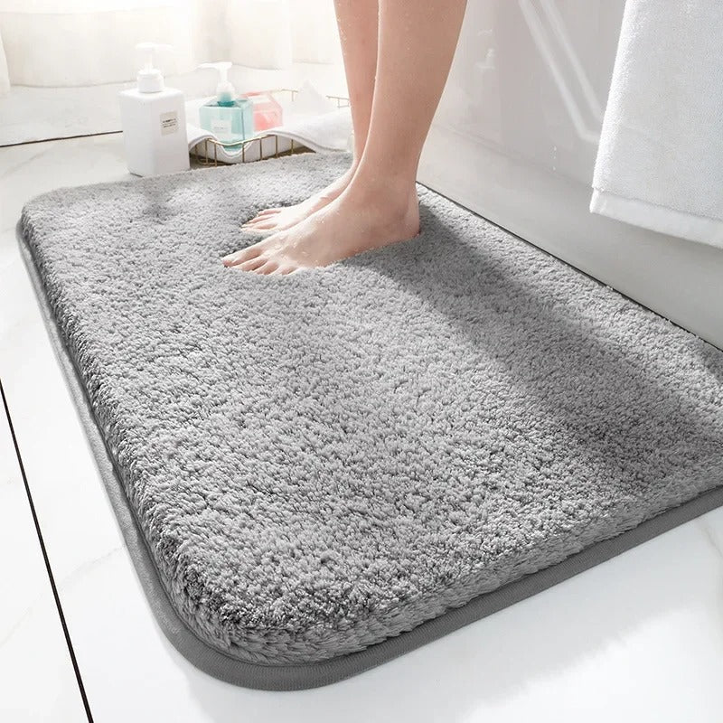 Non-Slip Absorbent Bathroom Mat - Plush and Soft